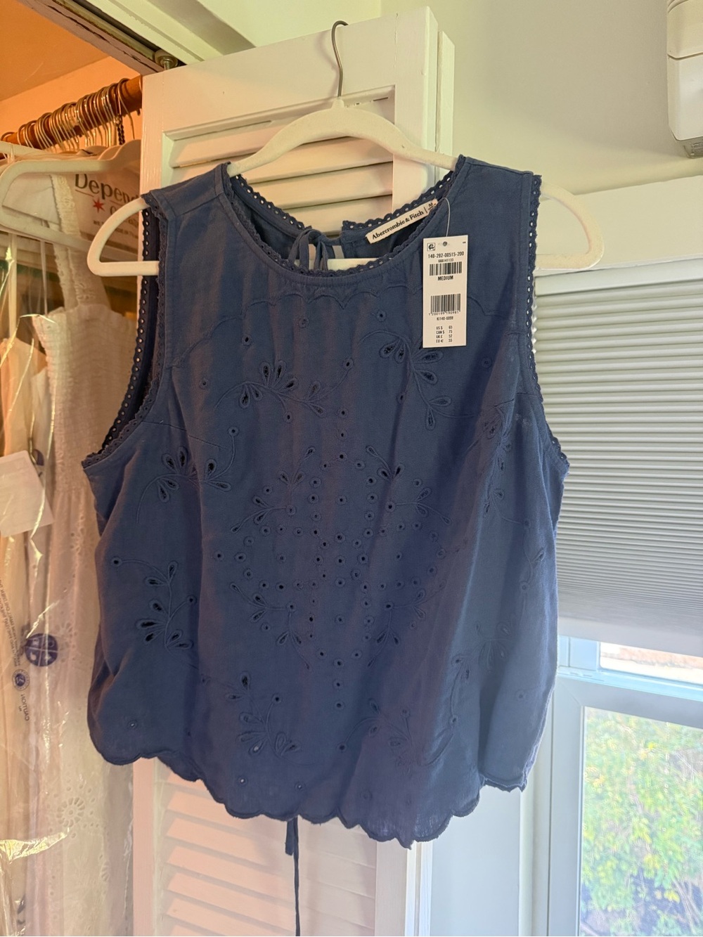 Abercrombie & Fitch Navy Eyelet Sleeveless Camisole